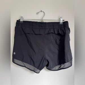 ATHLETA Mesh Racer Run Short 4” | Size Small